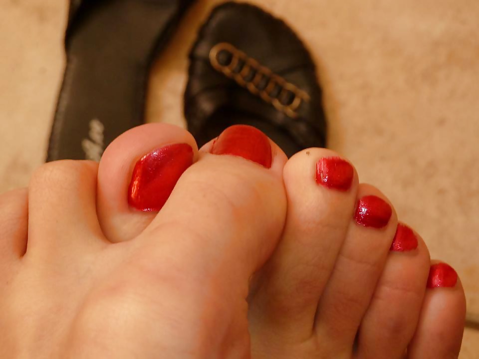 Sexy dedos de los pies rojos 
 #33985195