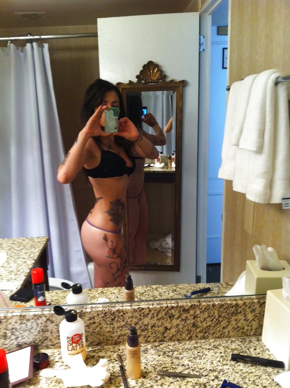 Sarah shahi nude leaked pics
 #29315746