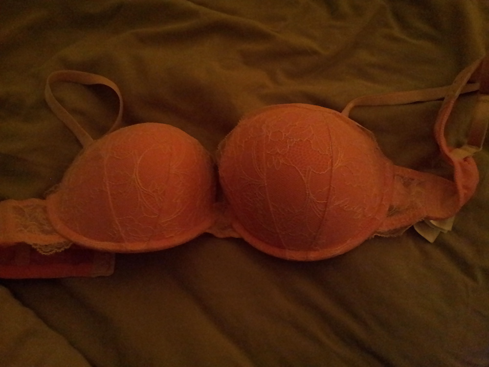 Lingerie buurvrouw
 #39844754