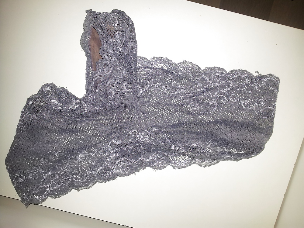 Lingerie buurvrouw
 #39844787