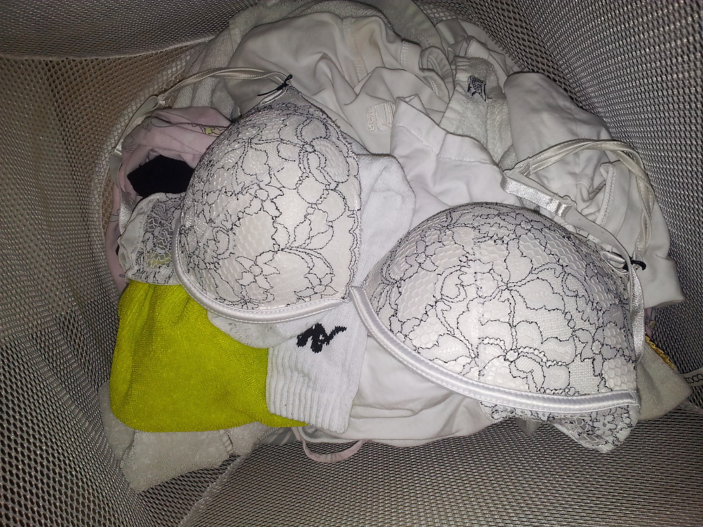 Lingerie buurvrouw
 #39844799