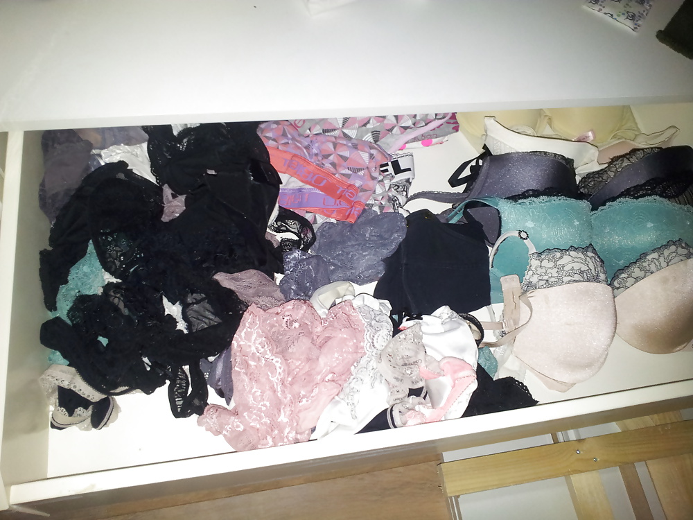 Lingerie buurvrouw
 #39844811