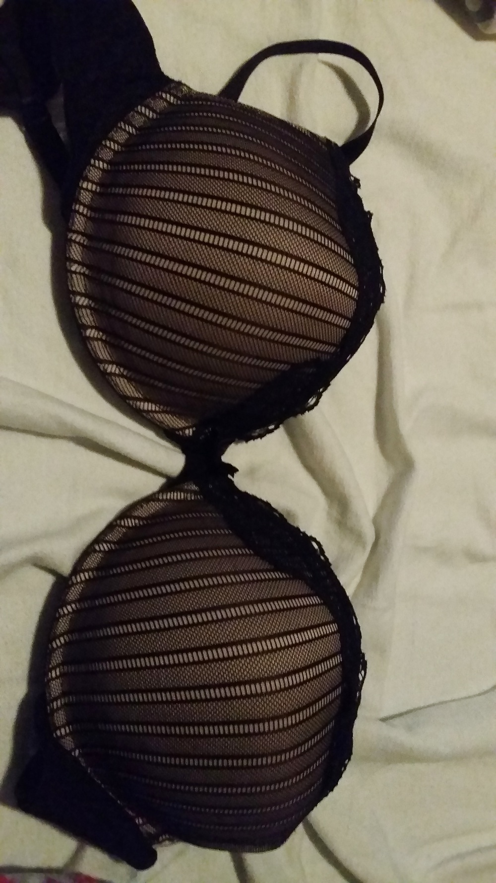 Lingerie buurvrouw
 #39844826