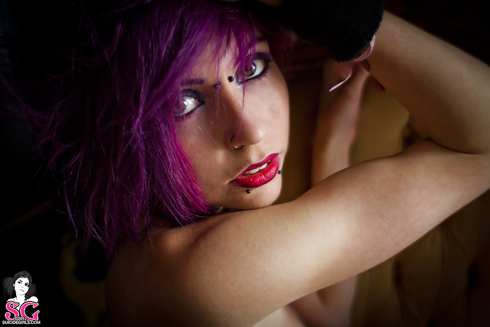 自殺した女の子、チェスカ
 #35328558