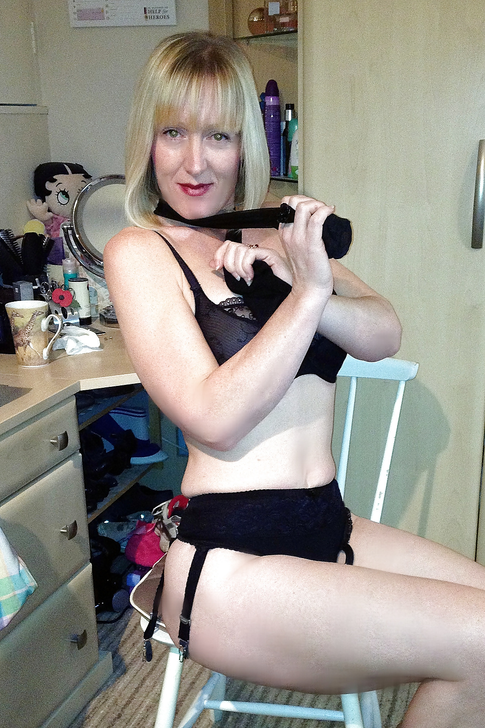 Mature UK whore Sarah #35813983