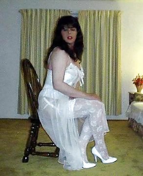 Altri crossdresser e femminucce
 #29522053