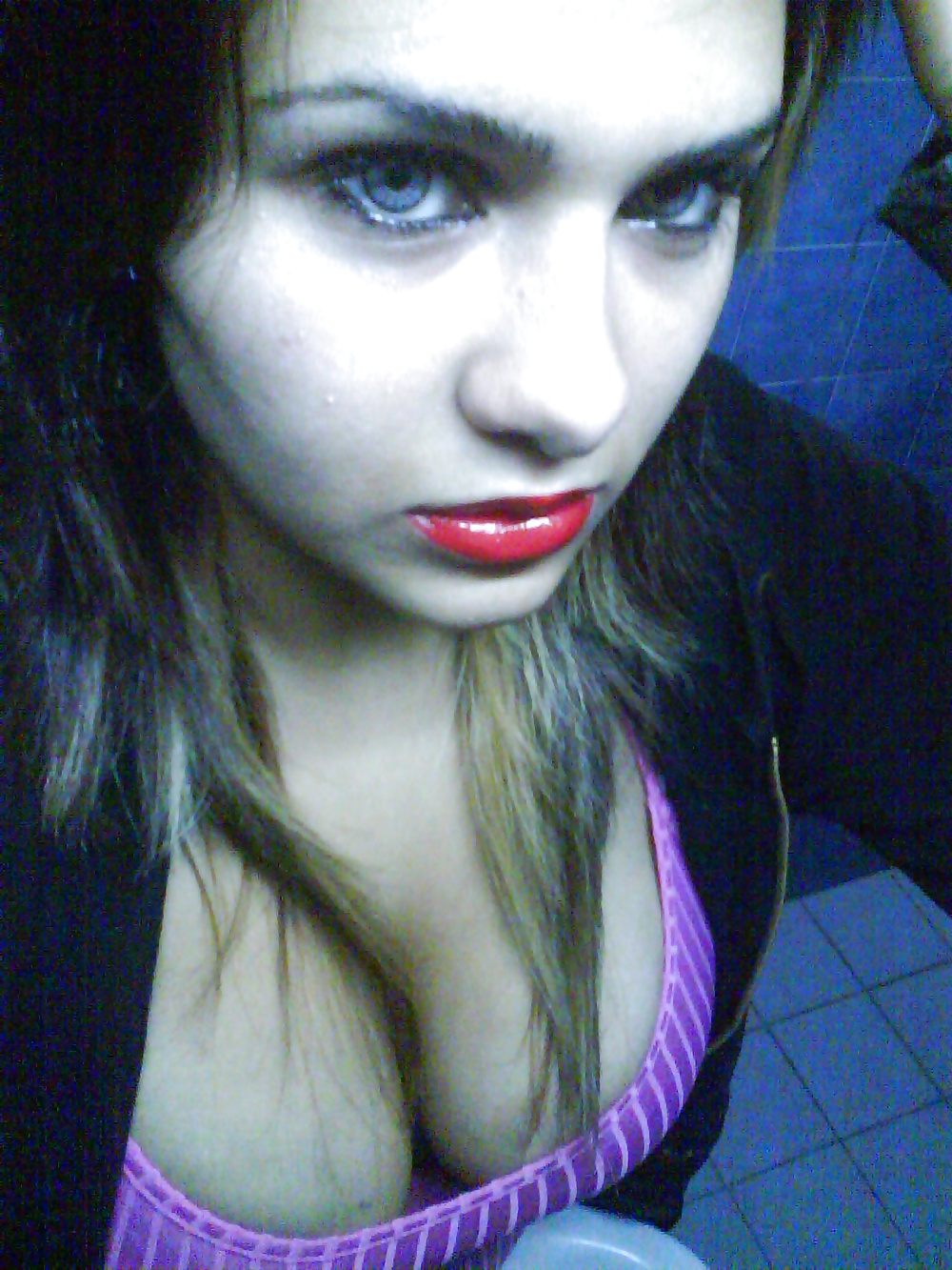 Jóvenes calientes 
 #28205910