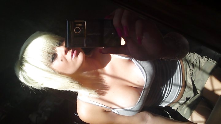 Jóvenes calientes 
 #28205964