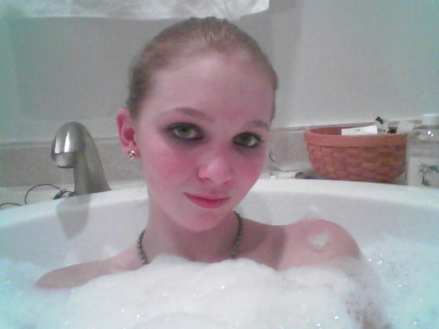 Jóvenes calientes 
 #28206034