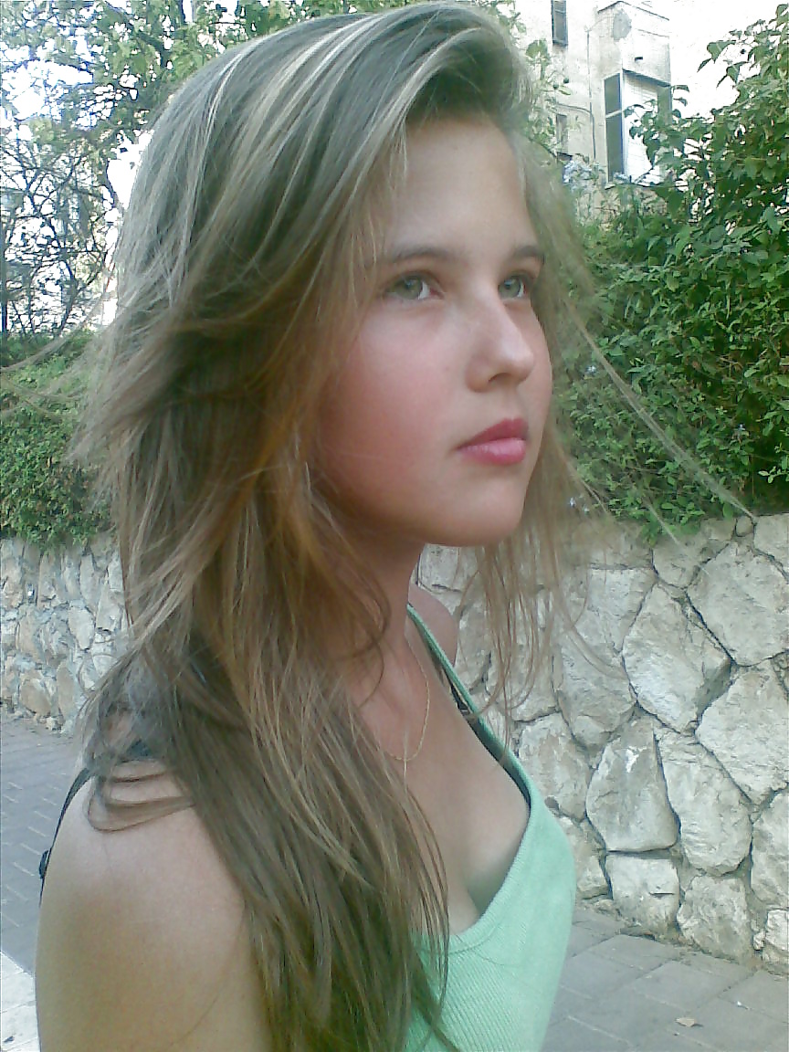 Jóvenes calientes 
 #28206086