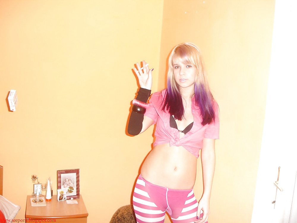 Jóvenes calientes 
 #28206153