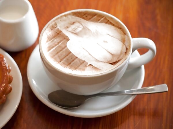 豊満な乳房 60
 #25227535