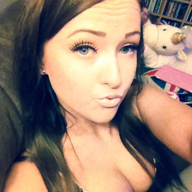 Adolescentes
 #23694222