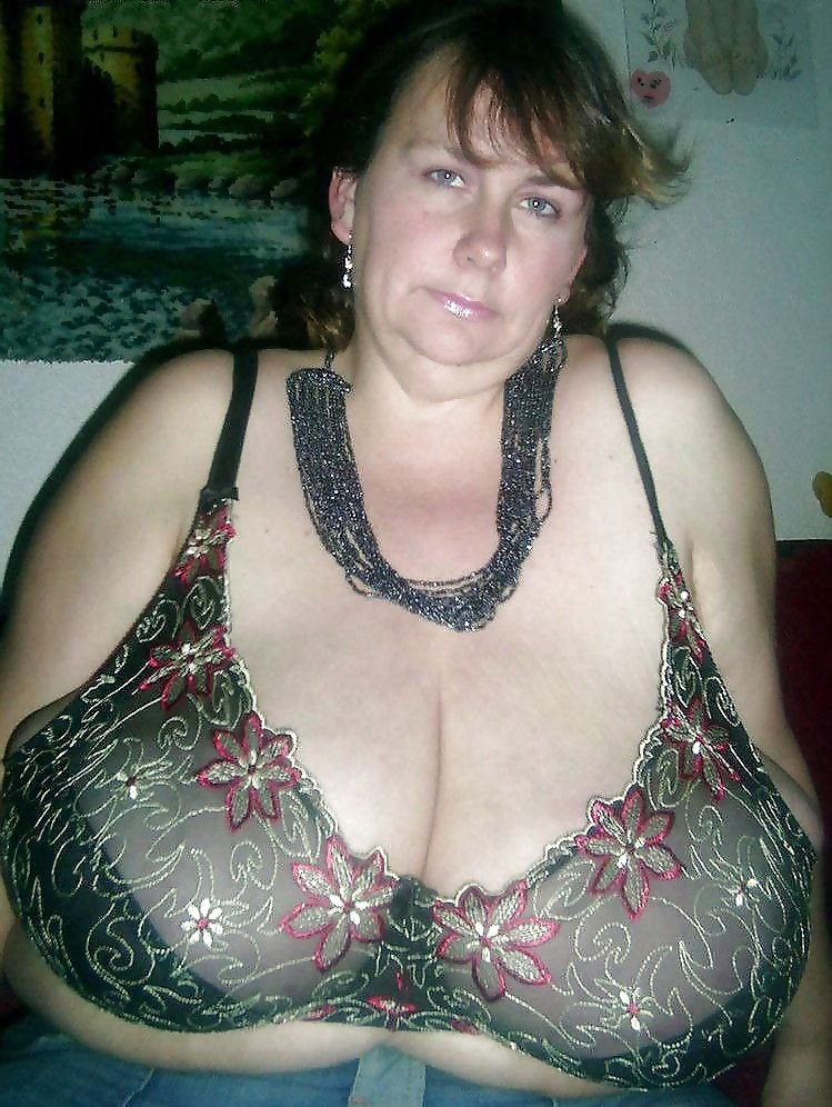 Big bras on mature women's! #38007835