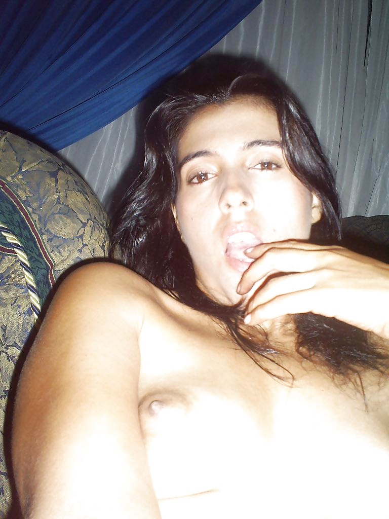 Morena fogosa
 #27646666