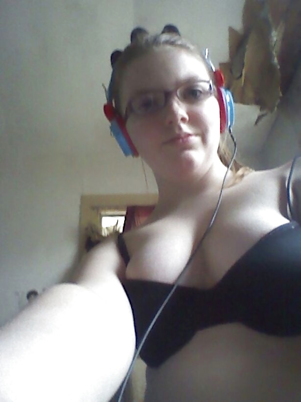 Sarah lowe:) my gf #34627078