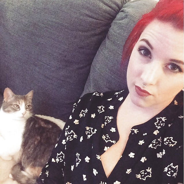 Lolrenaynay hot cum slut please comment.
 #33892491