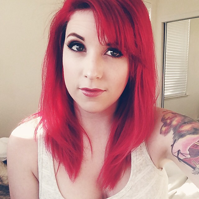 Lolrenaynay hot cum slut please comment. #33892518