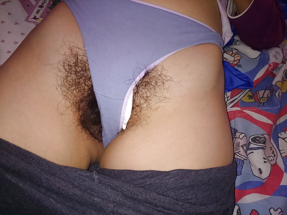 Mi esposa peluda
 #40959428
