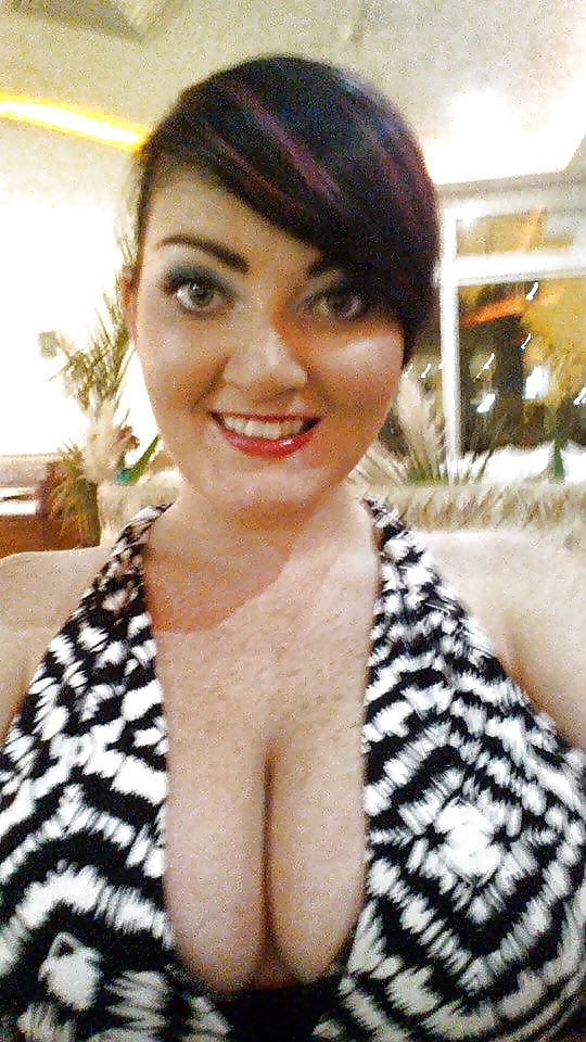 Leanne la puta con enormes tetas follables
 #40586391