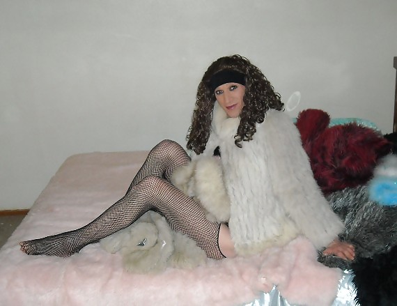 Fur crossddress #37417321