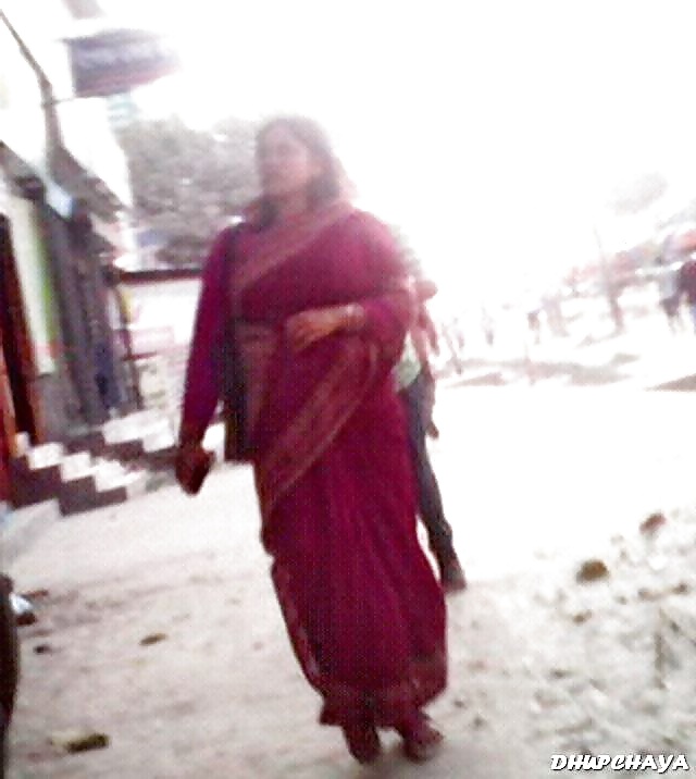 Le donne del Bangladesh indossano lo shari
 #24767873