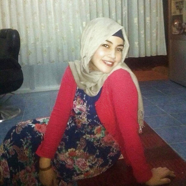 Turkish turbanli arab hijab #29200385