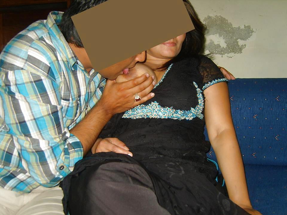 I will be enjoy 3some with this couple call me 9958572113 #23320704