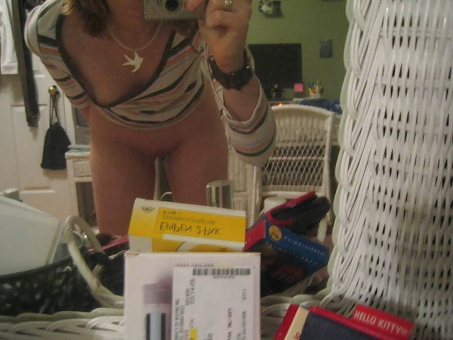 Allo specchio 3
 #31278172