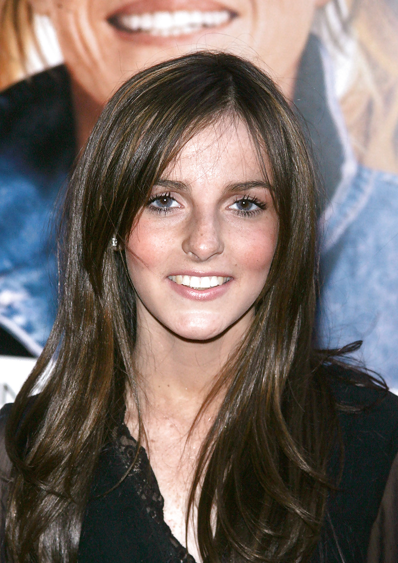 Ali lohan
 #24917606