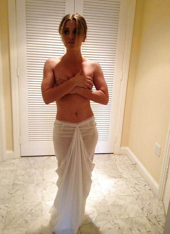 Kaley Cuoco (Leaked Photos)  #38946974