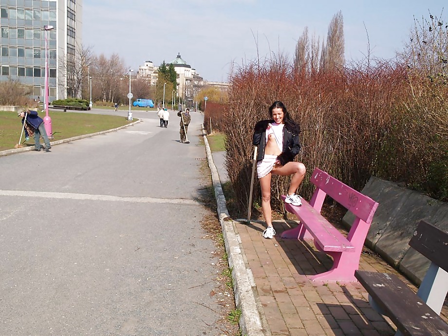 Nackt In Der Öffentlichkeit #29670668