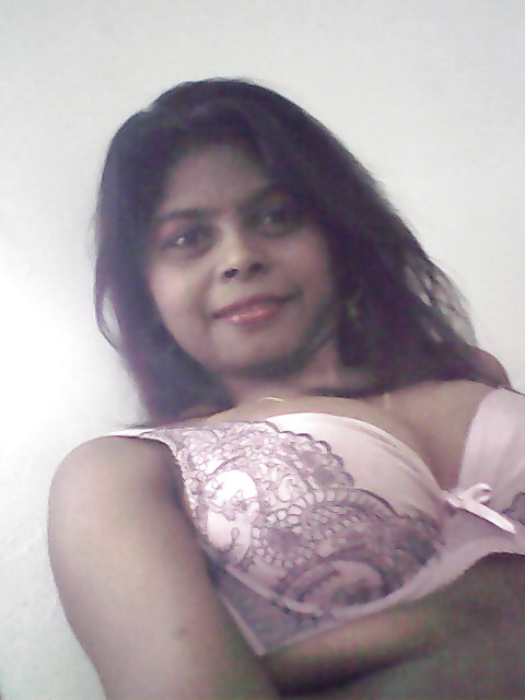 Esposa tamil india malathi
 #38577578