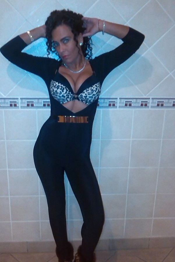 淫らな女
 #40406242