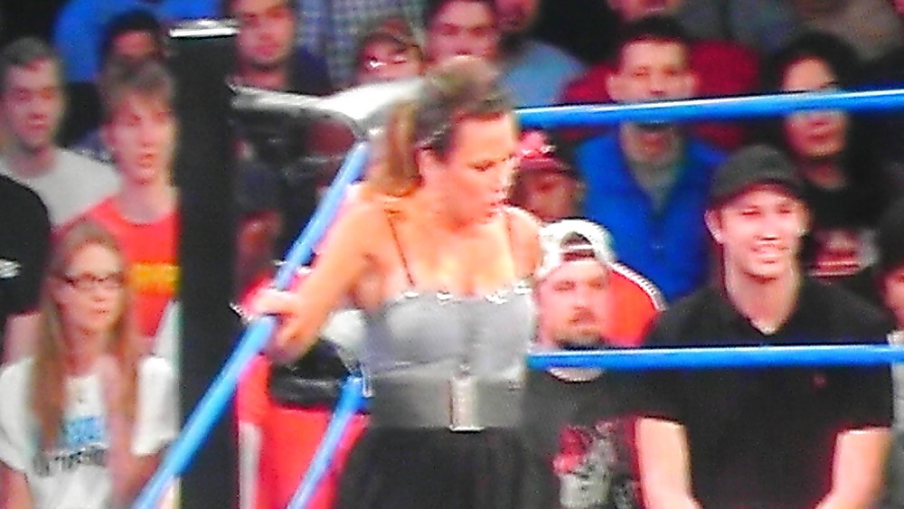 Mickie James Nip Slip TNA Knockouts