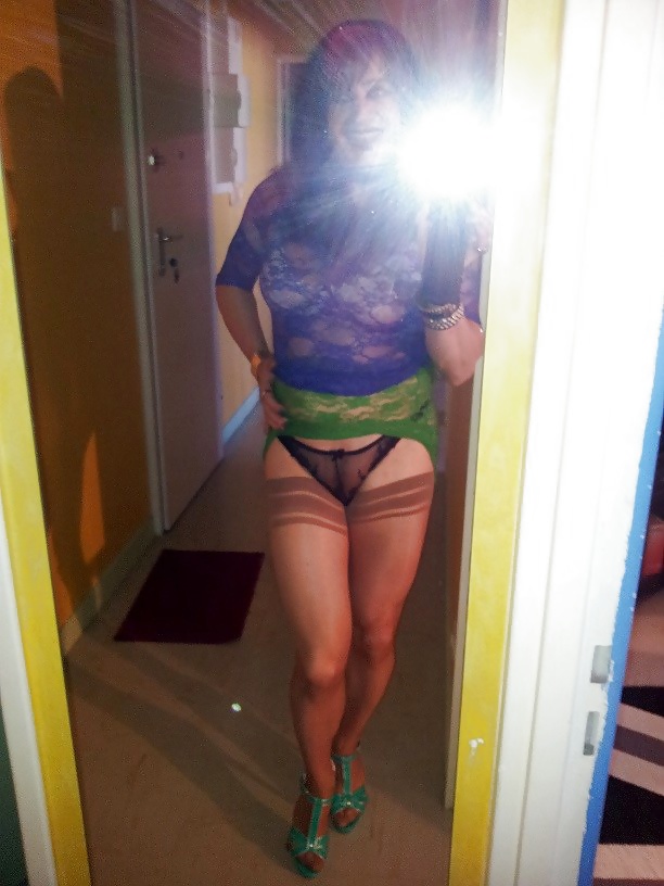 Sexy devant mon miroir #38906124