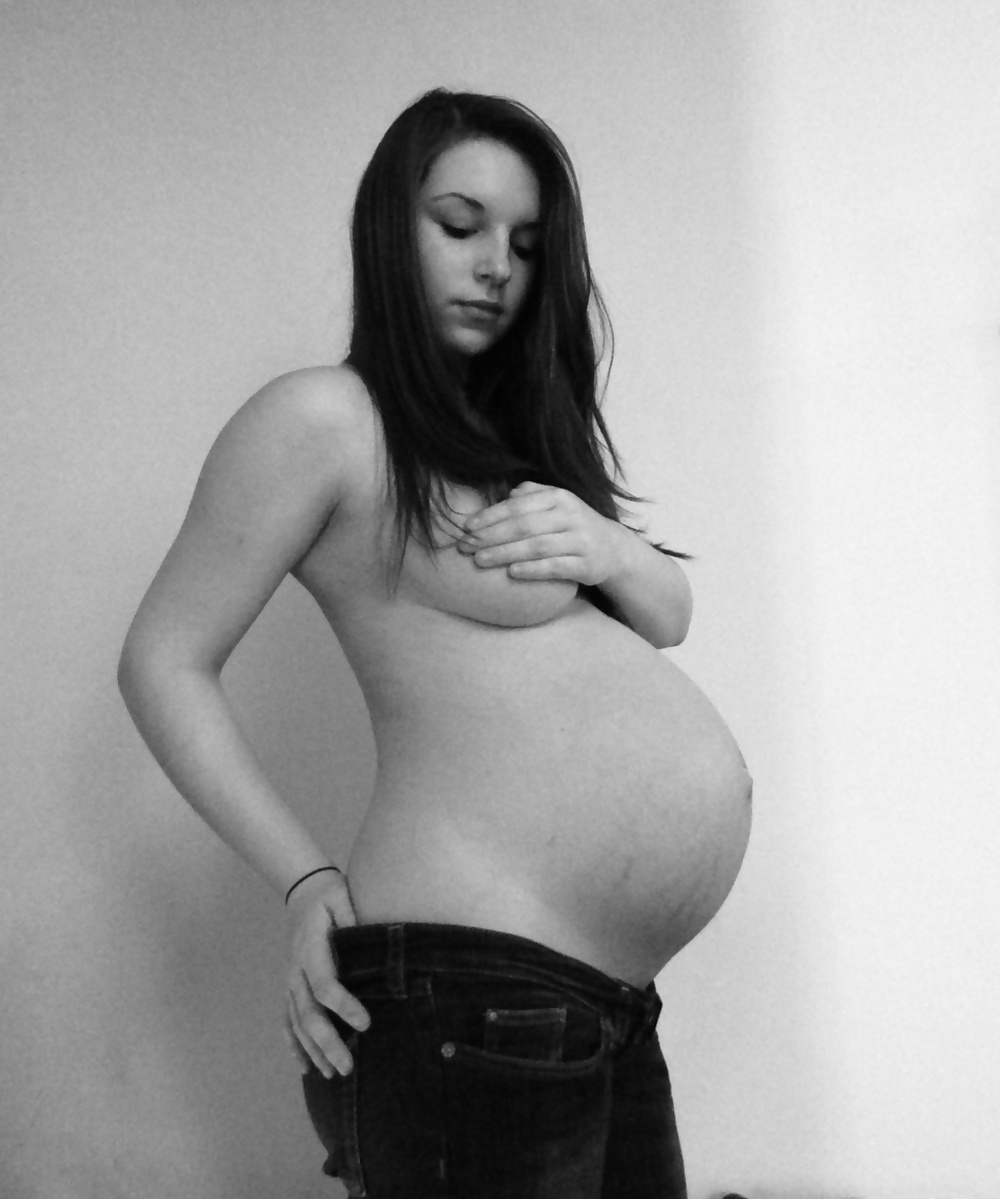 Pregnant - Sensualite Des Courbes #26681021