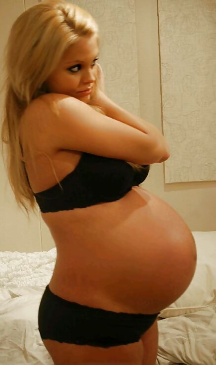 Pregnant - Sensualite Des Courbes #26681082