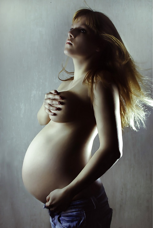 Pregnant - Sensualite Des Courbes #26681441