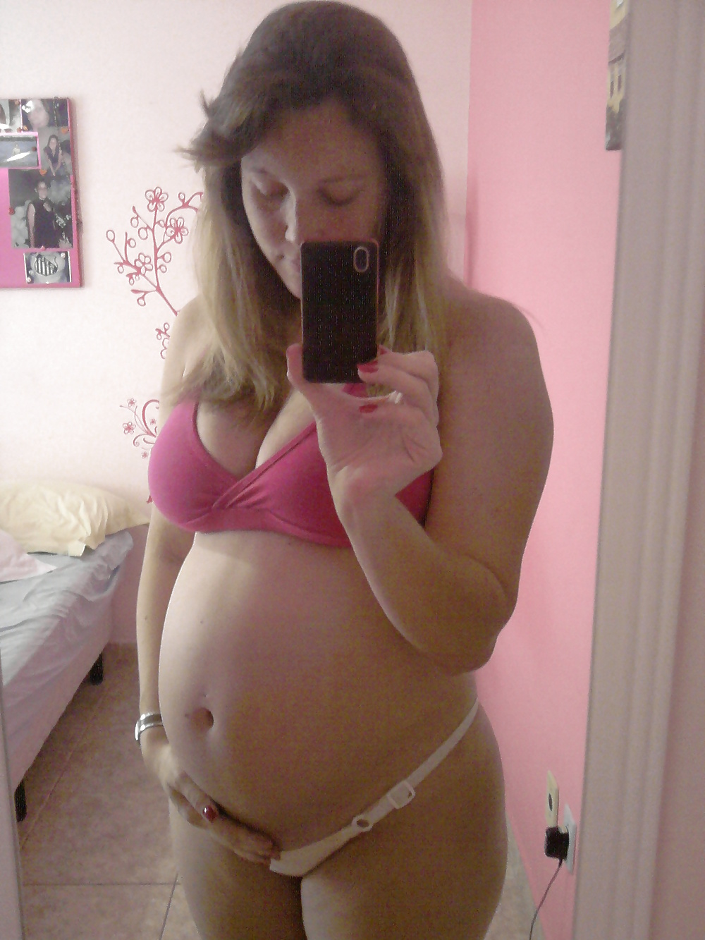 Pregnant - Sensualite Des Courbes #26682050