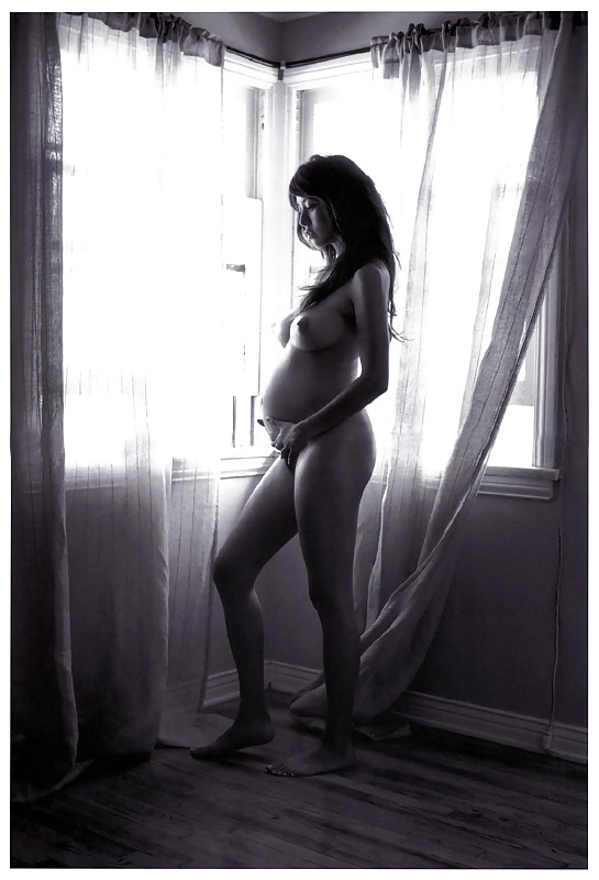 Pregnant - Sensualite Des Courbes #26682498