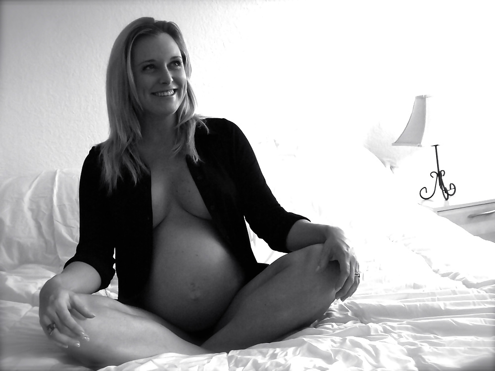 Pregnant - Sensualite Des Courbes #26682644