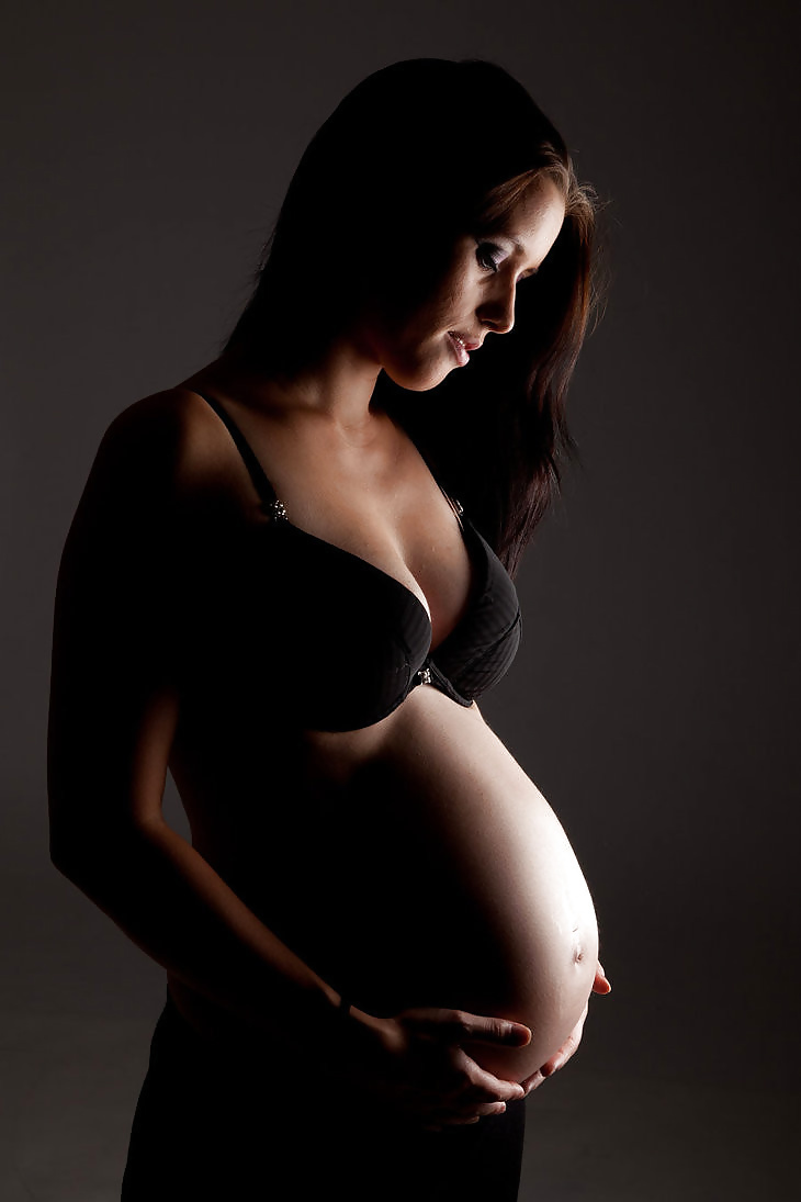 Pregnant - Sensualite Des Courbes #26682881