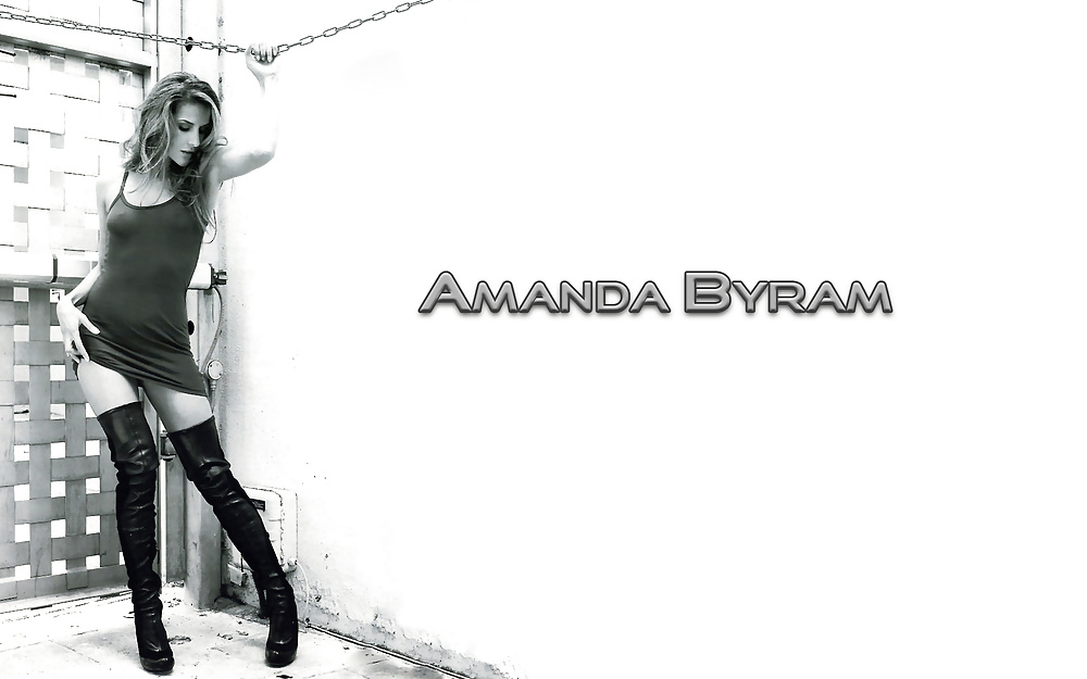 Amanda Byram #33140381