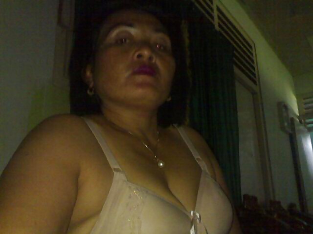 Indonesia- tante yati
 #27635672