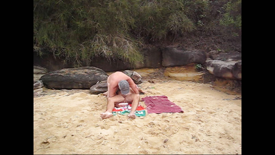 Une Journée à La Plage Avec Peter #32477302