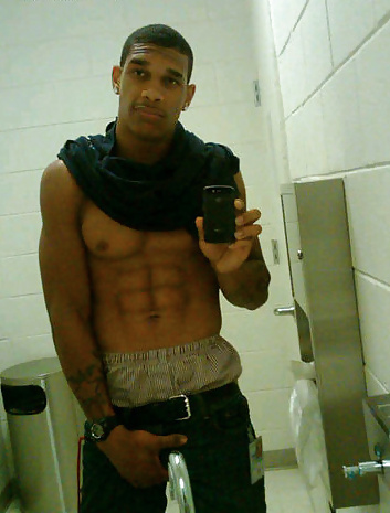 Hombres 22
 #27715563