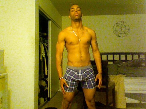 Hombres 22
 #27715632