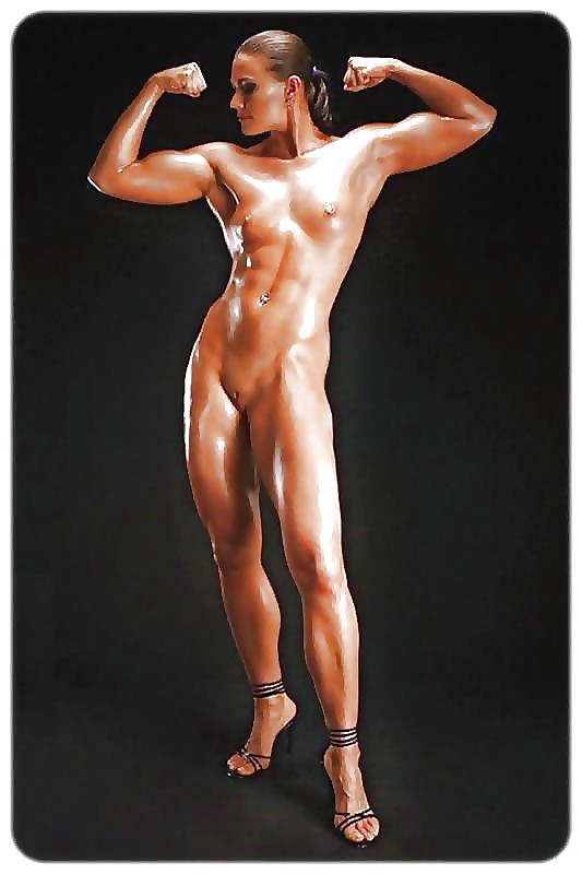 Mujeres musculosas
 #33612176