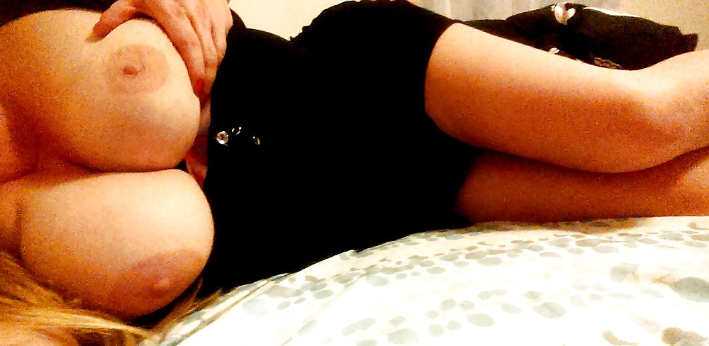 Stephanie the Snowbunny - (BBCWL75) #28075567